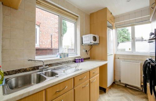 5-bedroom home in trendy Dibsbury area Manchester with parking - Foto 5