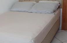 Apartamento em Jacaraípe com quarto climatizado - Foto 4