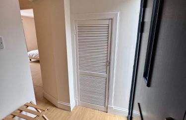 Fresh and spacious 3 bedroom home - Photo 4