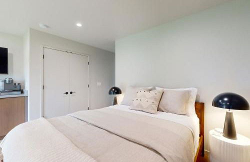 Walk to River Myrtle Creek Studio Near I-5 - Foto 8