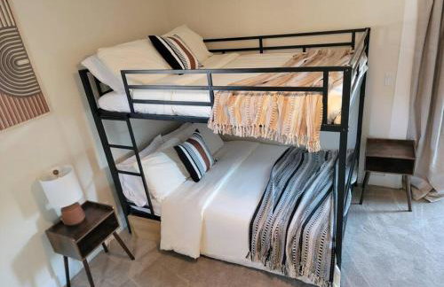 San Diego Oasis with Hot Tub, Gym, Outdoor Theater, Huge Yard - Foto 21