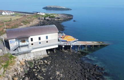 Coastal Boutique Luxury Home With Sea Views - Pass the Keys - Photo 42