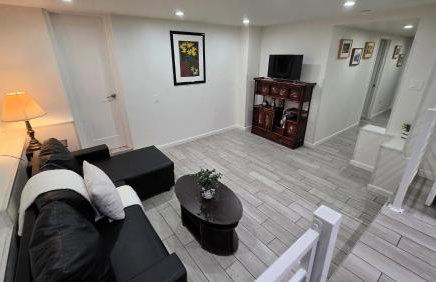 Modern 2BR Guest Suite w En-Suite Bathrooms 10 min to Rodeo Drive Near Kaiser and Cedars hospitals - Foto 43
