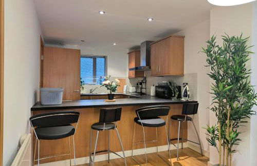 Spacious 2-Bedroom Apt in Heart of City Centre - Foto 6