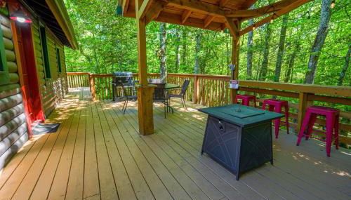 The Big Little Cabin - Hot Tub & Playground - Foto 3