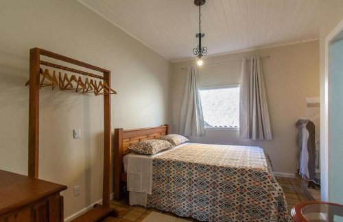 Casa com piscina, churrasqueira e jardim em Lauro de Freitas - até 11 pessoas - Foto 7