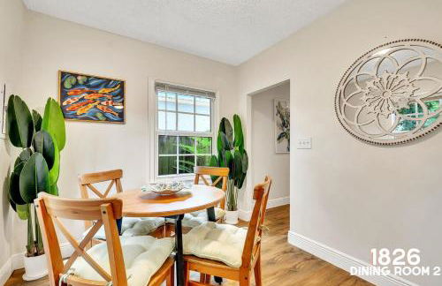 3 Home 12 bedroom compound with Pool and BBQ sleeps 24 - Foto 60