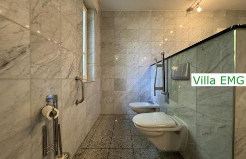 Ferienhaus Villa EMG Gelsenkirchen nah Essen Dortmund mit Pool und Garten für Familien Gruppen bis 21 Personen - Foto 46