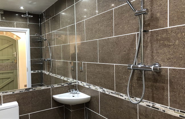 Idyllic Location, Stunning Views, Relax & Refresh in Peace & Comfort - Foto 11