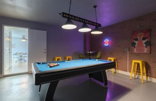 Luxury 5BR House with Pool by SeaWorld & Lackland - Foto 48