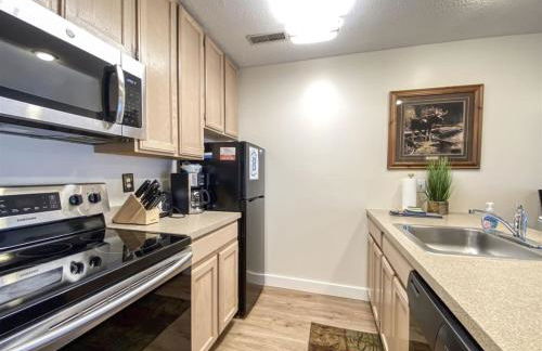 Inn Building Condo 113, Ground Level, Pool Side - Foto 18