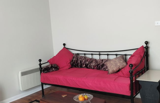 Golden Tides Seaside Retreat in Saint Leonards - Photo 5