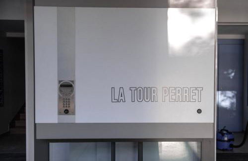 Le 360 TOUR PERRET 19eme PANORAMA 4 ETOILES - Foto 52