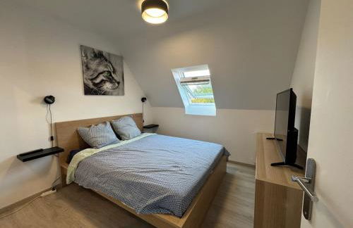 Beachfront apartment with pool - Photo 3