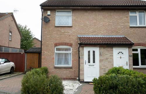 Charming Home - Free Parking - Private Garden - Pass the Keys - Foto 15