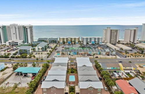 Modern Beach Haüs 4 min walk to beach w/ pool BBQ - Foto 45