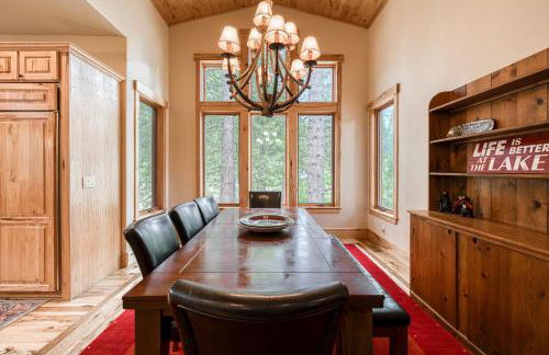 Truckee Timbers at Gray's Crossing by Tahoe Getaways - 4BR w Hot Tub, Ping Pong & EV - Foto 19