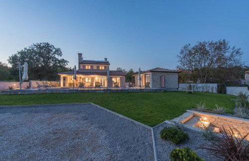 Villa Aurelia near Labin for 9 persons with heated 60 m2 pool, wellness & kids playground - Foto 6