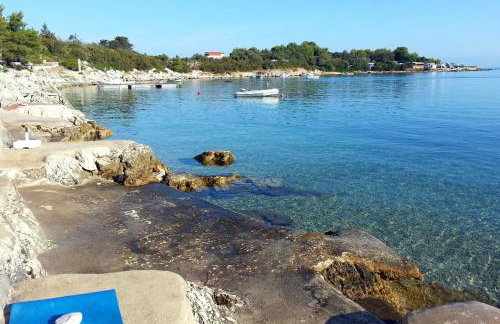 Apartments by the sea Ugljan - 11820 - Foto 2