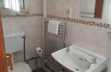 Spacious, self-contained annex in Stratford - Foto 7