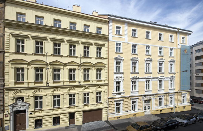 DownTown Suites Rubesova - Foto 51