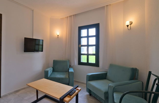 Club Mel Holiday Resort - Photo 65