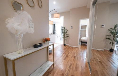 Sunlit 2BR Central Park North elevator & laundry - Foto 38