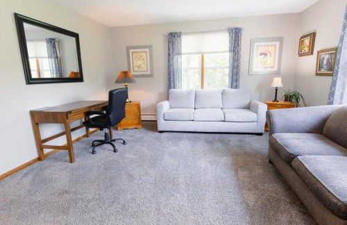 Retreat to Bass Creek 2 BR Apartment A Your Escape - Foto 1