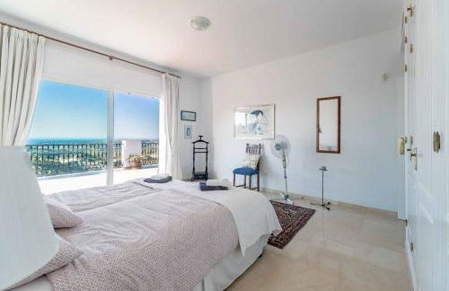 49-Exclusive Villa With Private Pool & Breathtaking Views in Mijas! - Photo 42