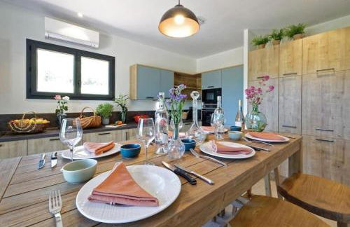 Un joli hameau au coeur du vignoble de l'Escarelle et de la Provence Verte - Foto 52