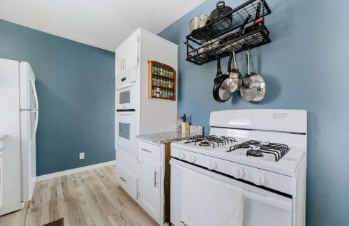 Cozy 3BR Home in Oakdale with BBQ & Private Patio! - Foto 8