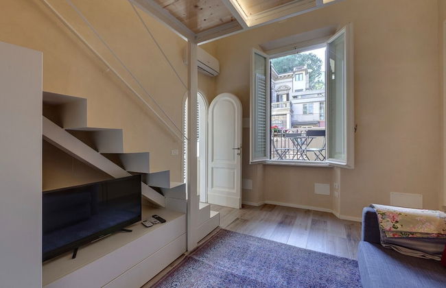 Central Berchet With Terrace and Private Entrance - Photo 17