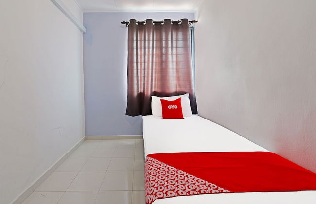 OYO 90493 JL Homestay - Foto 16