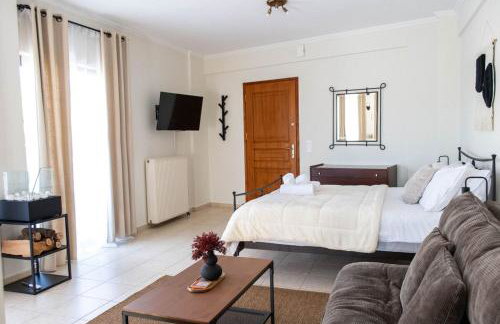 Rokani Studio II at Kalavrita Center - Photo 23