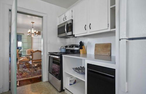 3BR Farmhouse with Porch Fire Pit Horseshoe Pit - Foto 7