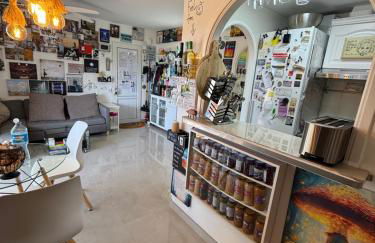 FLAT Surrounded by Nature WIFI & Pool & beach Nearby - Foto 21