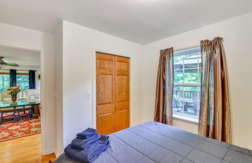 Pet Friendly with Fire Pit Walk to the Beach! - Photo 23