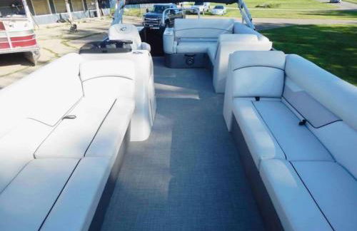 Sister Lakes Retreat Sleeps 17 Scenic View Hot Tub - Foto 5