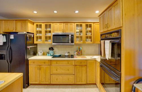 Cozy Pittsfield Gem with Deck, Gazebo and Fireplace - Foto 9