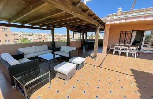 Atico - 3 Dormitorios - Urbanizacion Verazul en Vera Playa - WIFI Fibra 300MB perfecto para Teletrabajo - Foto 1