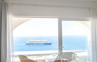 Eagles Nest Mykonos Suites & Apartments - Shared Pool & Jacuzzis - Foto 2