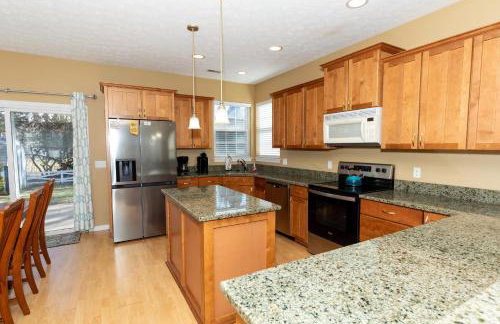 5 Bedroom Home in Old Homestead II - Photo 25