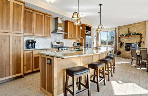 Skytop Chalet Pet Friendly, Hot Tub and Views - Foto 66