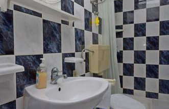 Apartments and Rooms Barbara - Foto 12