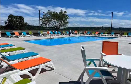 Splash and Stay at Kimberling Crossing - Foto 1