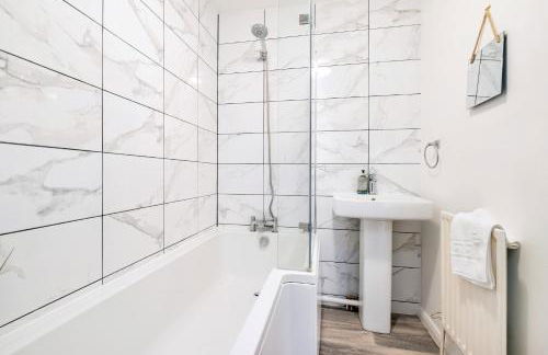 Hampton Peterborough Contractor House - Sleeps 4 - Perfect Stay While Working On Projects - Foto 22