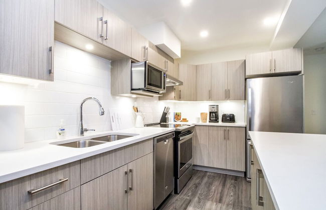 Revelstoke Retreat by Revelstoke Vacations - Photo 6