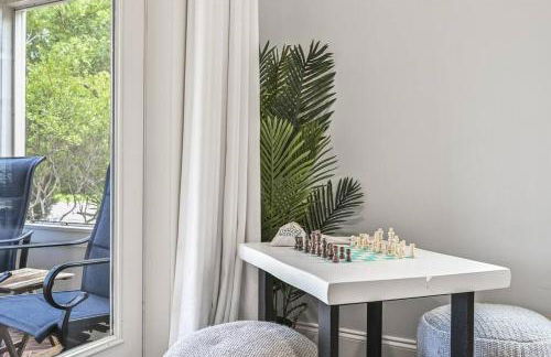 Treasure Palms - Golf Cart- Bikes - Arcade- Peloton- Near Rosemary - Community Pool - Foto 31