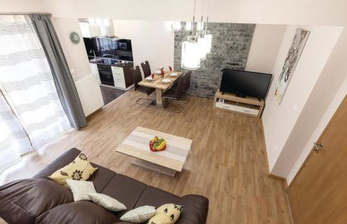 Awesome Home In Brestovac With Sauna - Foto 21