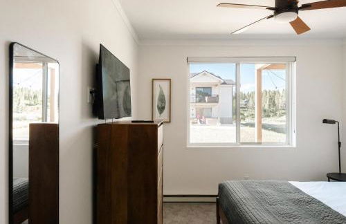 New Luxe Condo - Hot Tub - Minutes to WP! - Fraser - Foto 29